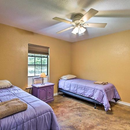 Texas Cabin On 130 Acres Walk To Lake Ray Roberts Collinsville エクステリア 写真