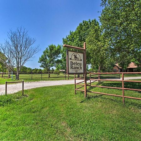 Texas Cabin On 130 Acres Walk To Lake Ray Roberts Collinsville エクステリア 写真